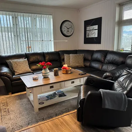 Prime Location, 400 M From The Town Centre