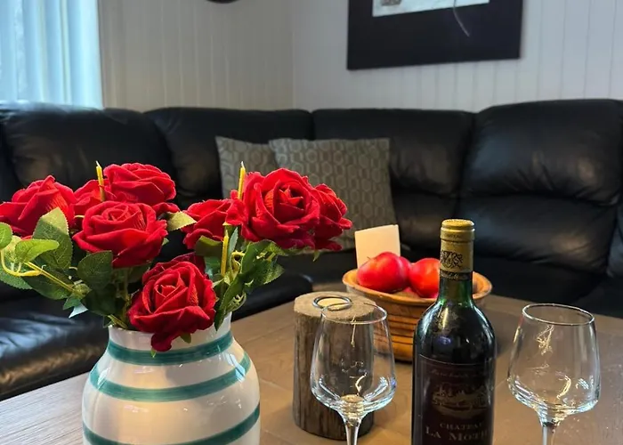 Prime Location, 400 M From The Town Centre Apartment